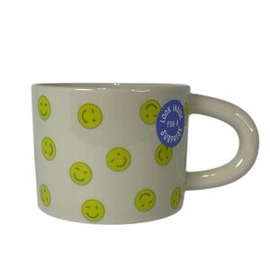 Emoji Mug Smiley Happy Face Wink Room Essentials Stoneware New with tag